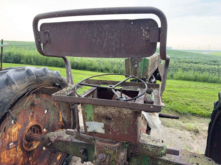 john-deere-b-image-31