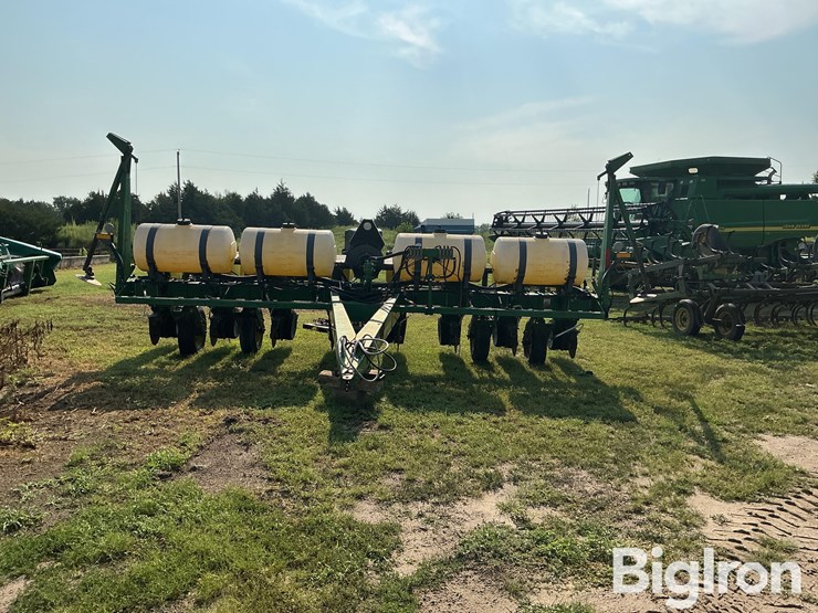 john-deere-1750-image-2