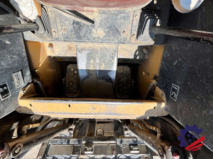 1995-new-holland-lx885-turbo-image-31