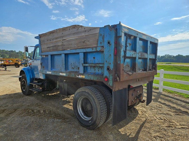 2000-international-4900-image-3