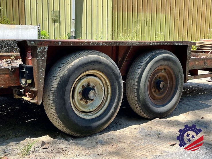 14’-t/a-equipment-tag-trailer-image-9