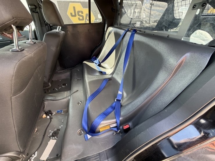 2018-ford-explorer-image-22