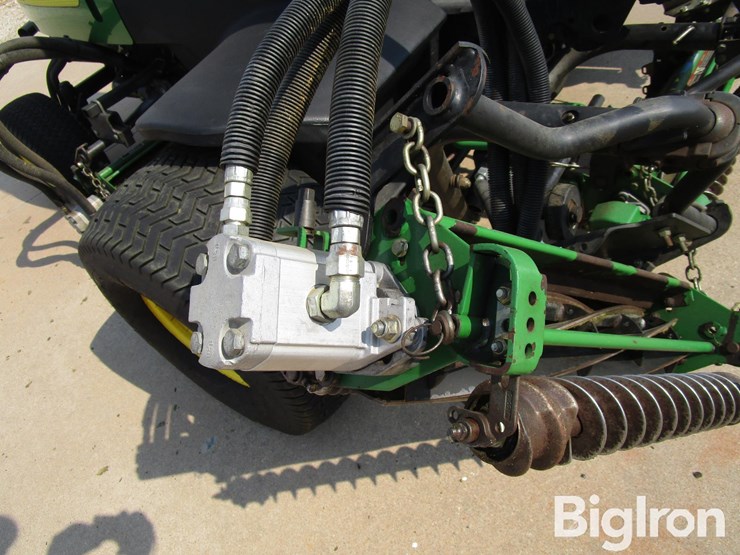 john-deere-3225c-image-18