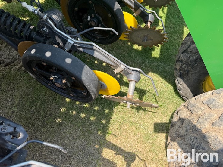 2012-john-deere-1590-image-10