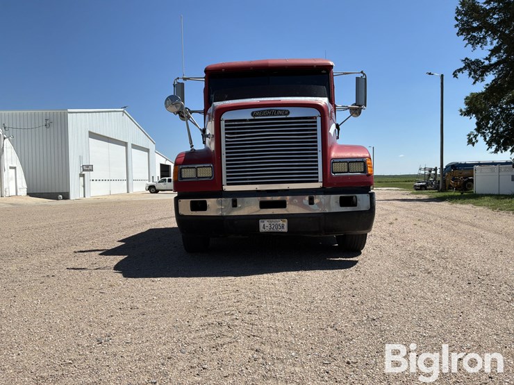 1995-freightliner-fld112-image-9
