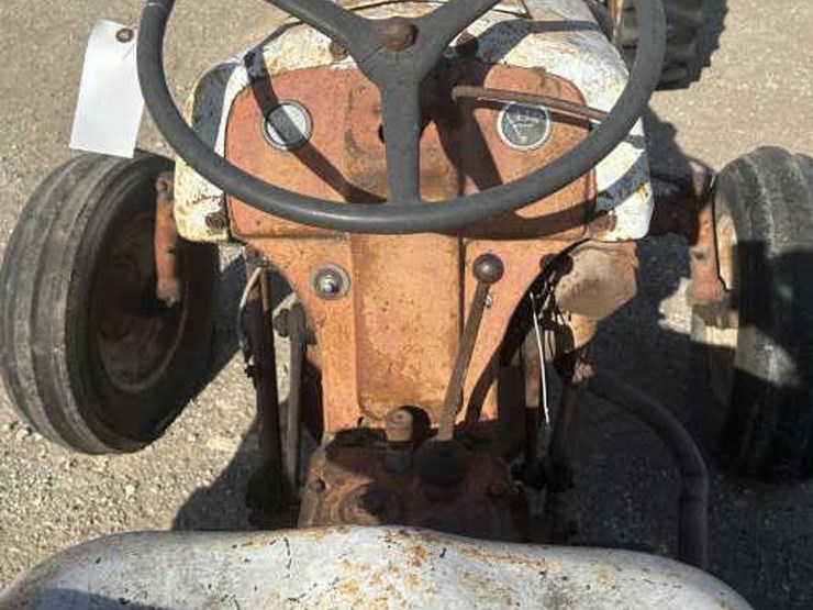 ford-tractor-image-9