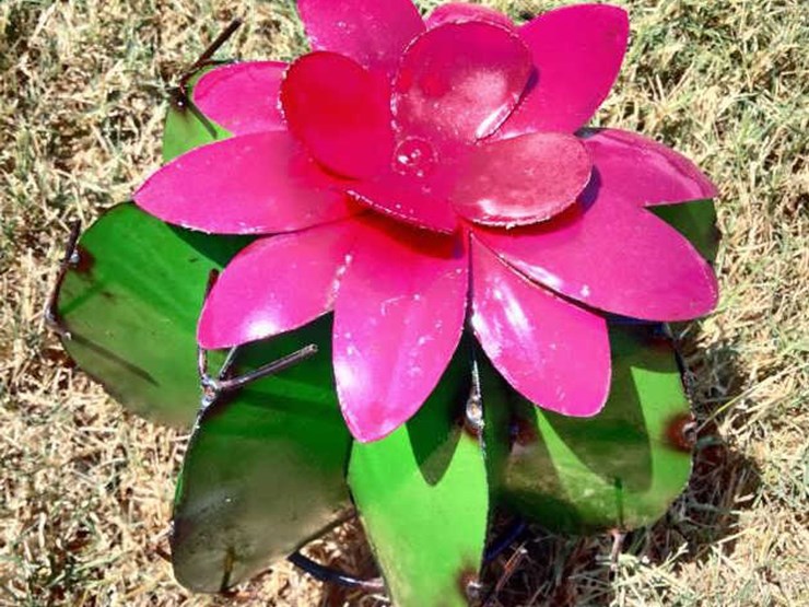 #111-•-metal-art---small-green-cactus-w/pink-flower-image-2