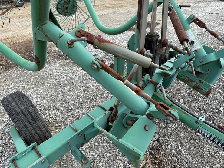 john-deere-702-image-9