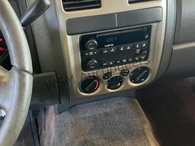 2005-chevrolet-colorado-image-19