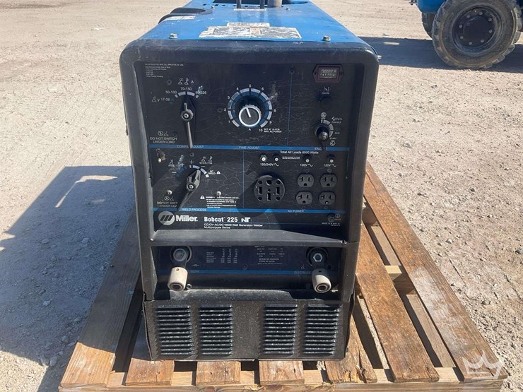 miller-bobcat-225-image-3
