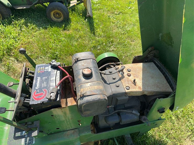 john-deere-120-image-11