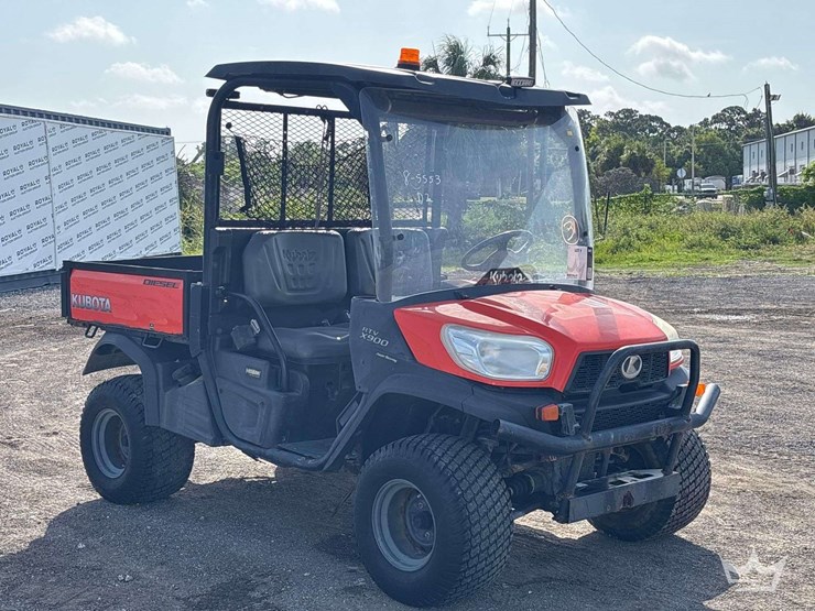 2019-kubota-rtv-x900-image-2