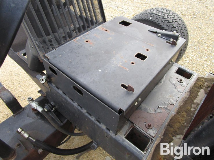 john-deere-3225c-image-14