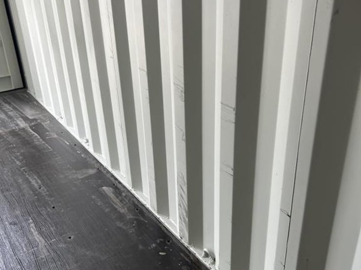 #105-•-20'-conex/-shipping-container---one-trip-image-8