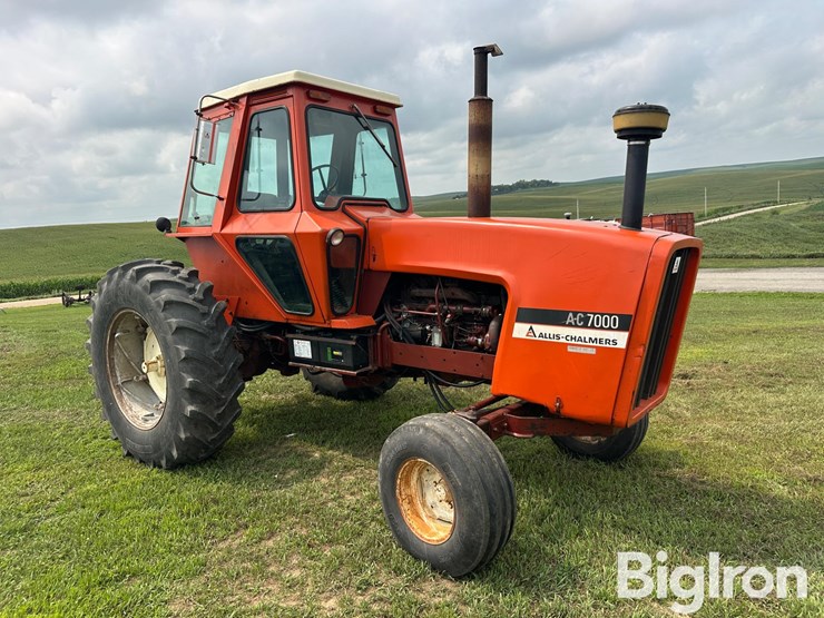 1976-allis-chalmers-7000-image-3