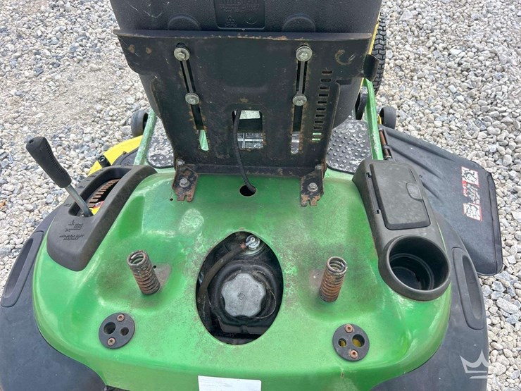 john-deer-48in-riding-mower.-image-12