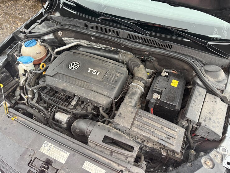 #55-•-2015-volkswagen-jetta-image-23