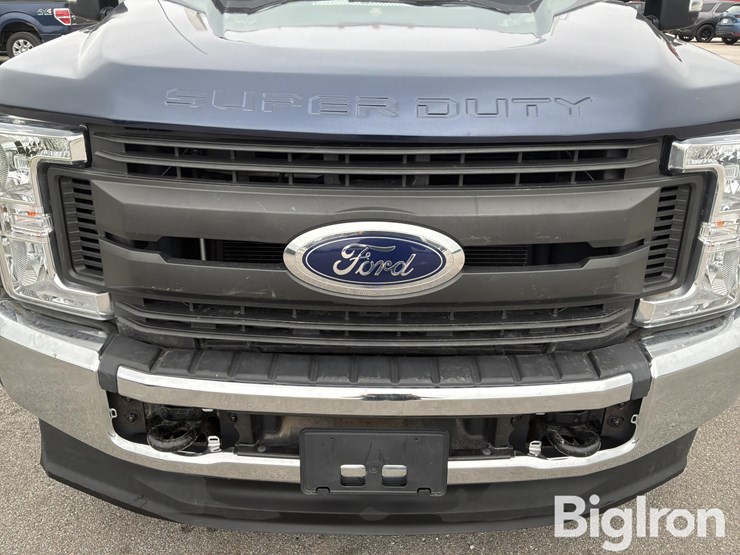2019-ford-f450-xl-image-9