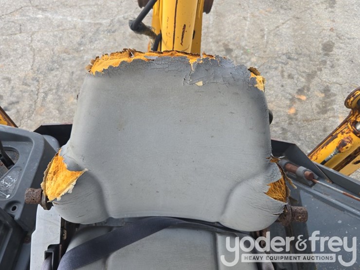 deere-310g-image-42
