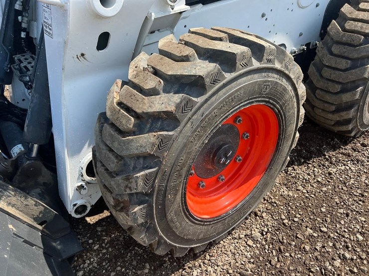 2022-bobcat-s740-image-14