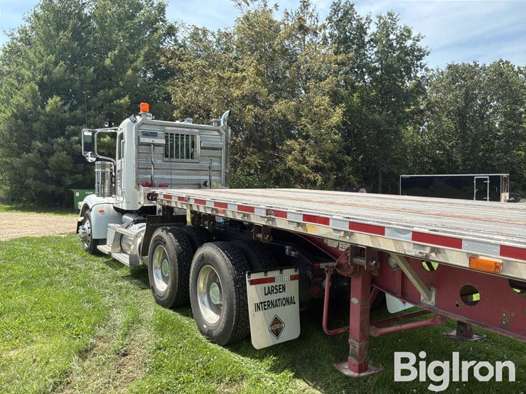 2013-peterbilt-388-image-6