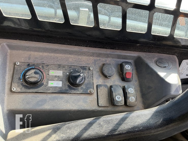 2024-hyundai-ht100v-image-17