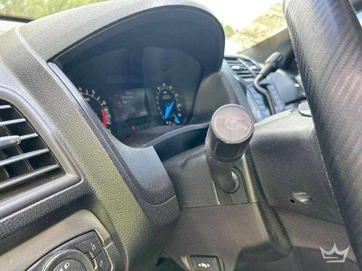 2017-ford-explorer-image-15