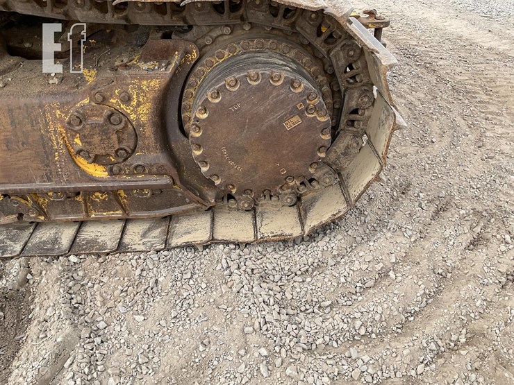 2015-komatsu-d61ex-23-image-9