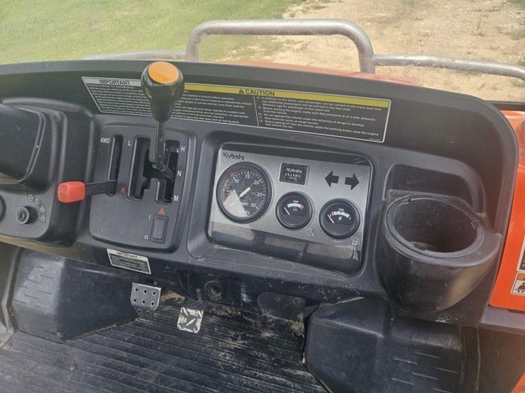 2011-kubota-rtv1140-image-11