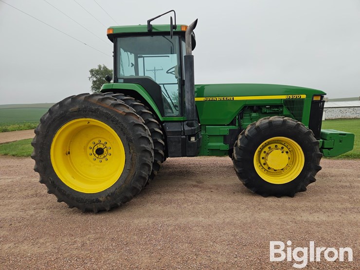 john-deere-8400-image-4