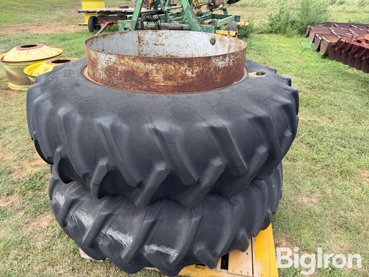 john-deere-4320-image-7