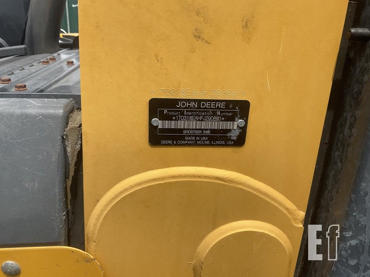 2016-deere-318e-image-17