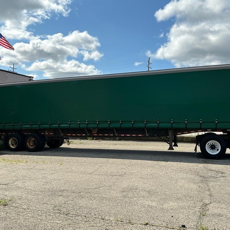#204 • 40’ Curtainside Trailer