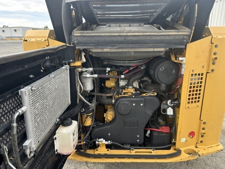 2023-caterpillar-299d3-xe-image-34