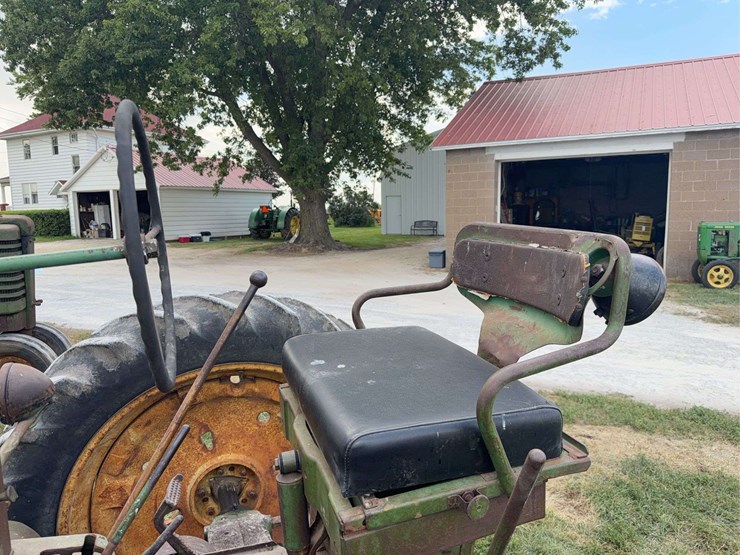 john-deere-b-image-32
