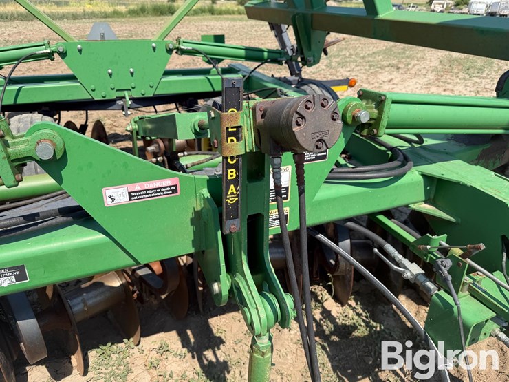 john-deere-637-image-16