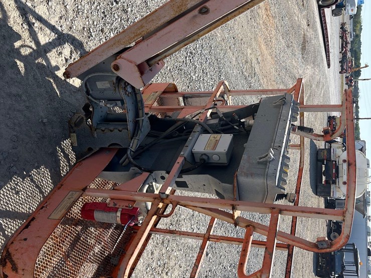 2018-jlg-450aj-image-8