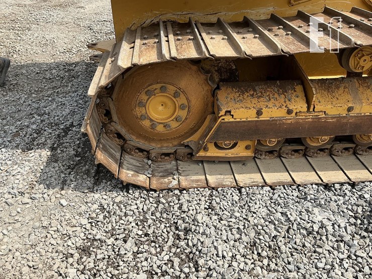 2019-deere-450k-lgp-image-10