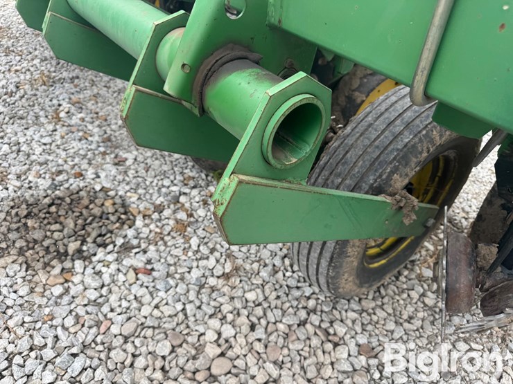 john-deere-7200-image-17
