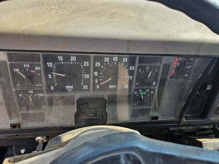 2000-international-4900-image-28