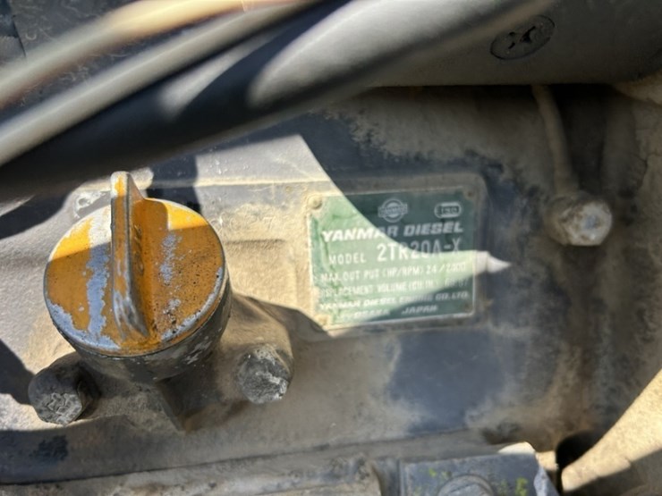yanmar-ym240-image-37