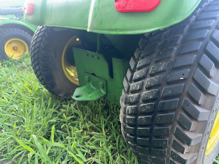 john-deere-120-image-8
