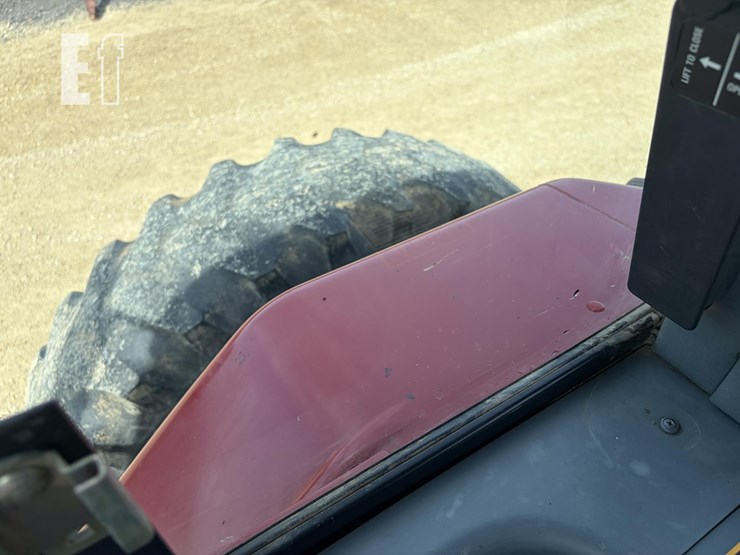 1992-case-ih-7110-image-40