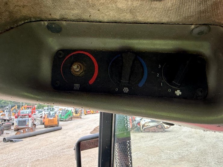 case-ih-jx95-image-29