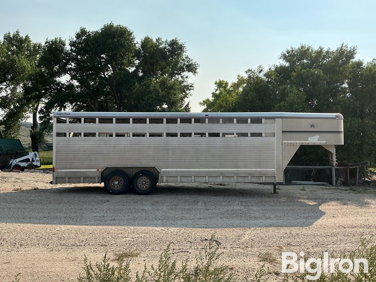 2002-kiefer-built-t/a-livestock-trailer-image-4