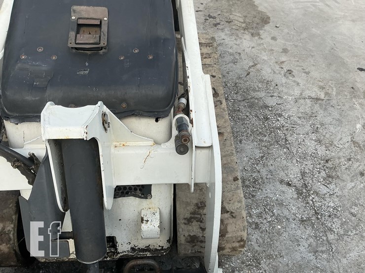 2005-bobcat-mt55-image-13