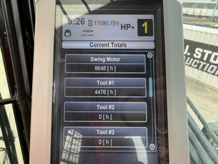 2013-caterpillar-568-image-40