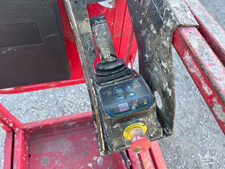 mec-scissor-lift-image-13
