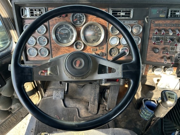 1999-kenworth-w900-image-20