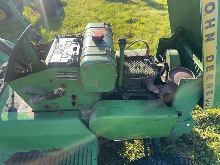john-deere-112-image-11